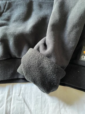 Hoodie  - En riktig mjuk skön hoodie. Passar inte längre turvär.