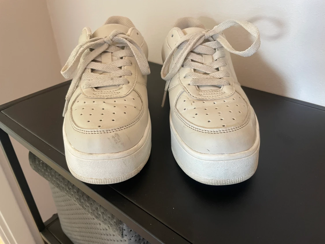  Beigea skor  - 90