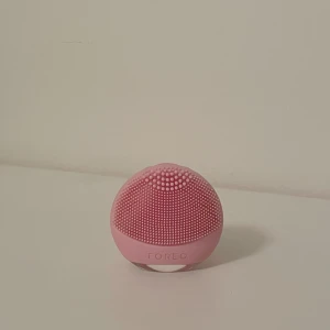 Foreo luna mini - Säljer min foreo luna mini 2. Tillhörande laddare och påse till maskinen ingår!