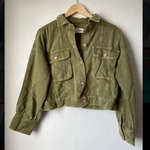 Olive green, Zara, cropped denim jacket - Barely worn - perfect condition 
