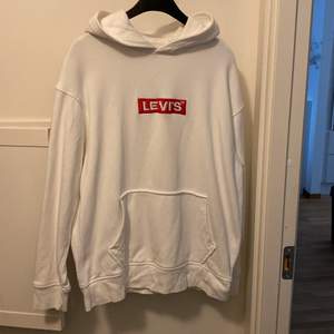 Levi’s hoodie stl S, herrstorlek. Fint så skick