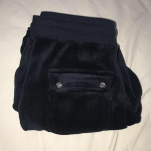 Juicy couture - Jag säljer juicy couture byxor i färgen night sky och storlek Xxs