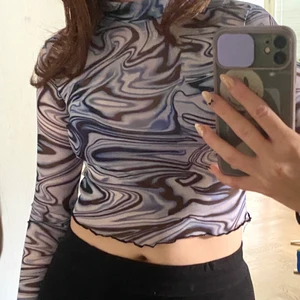 Mesh Top - Säljer den här sjukt coola mesh toppen då jag inte använder den längre. Skulle säga att den passar storlek S-M ♥