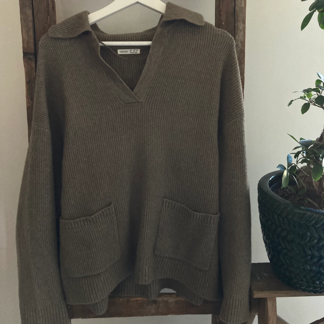 OYSHO stickad tröja storlek m