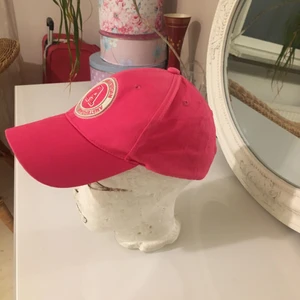 Keps  - Keps  one size köpt från Amesterdam märke är Robin Ruth    