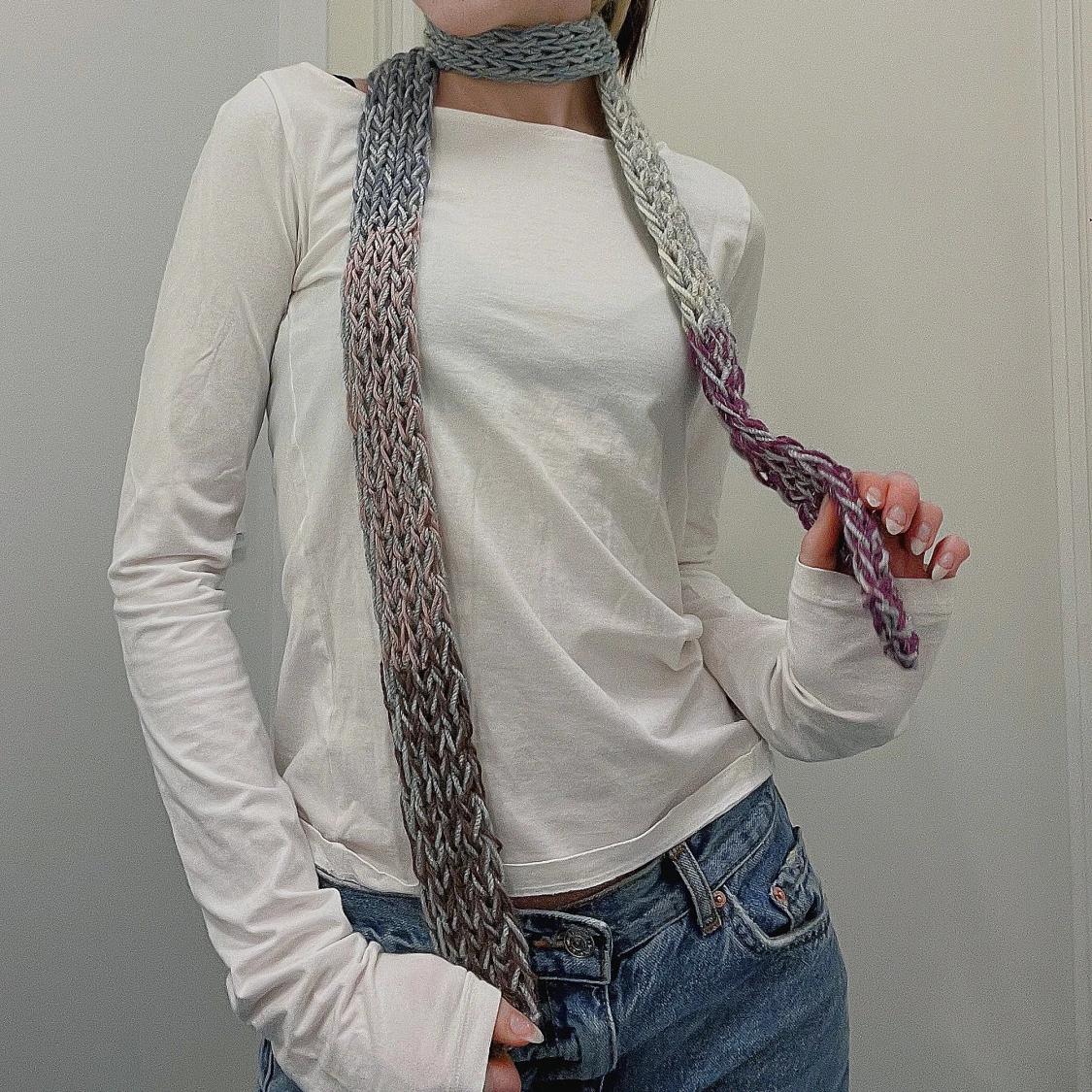Dove scarf