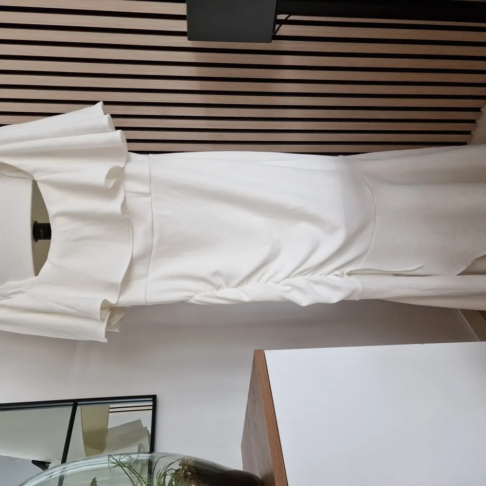 Asos klänning strl 40 använd 2ggr . Mekot.