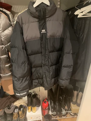 Helt Hansen Jacka reverable - Går att vända ut och in för att ändra stil