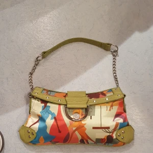 Siper fin unik banquet väska.dem är slut - Unik söt banquet väska som passar till alt