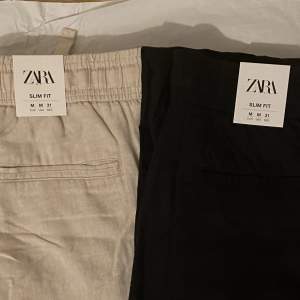 Säljer två par linnebyxor från Zara! Helt oanvända och anledningen är att dem var för korta benen!😁säljer för 300/st plus frakt 