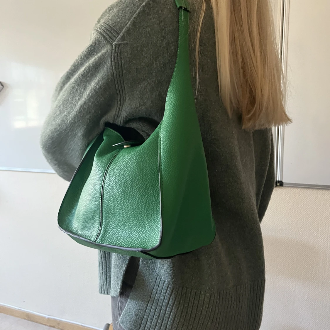 Grön väska  - 91