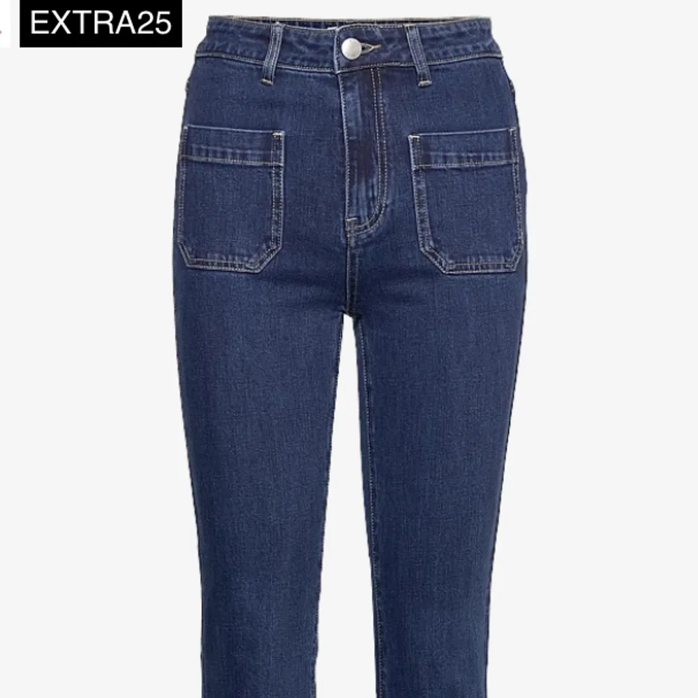 Jeans som är för korta på mig!!. Jeans & Byxor.