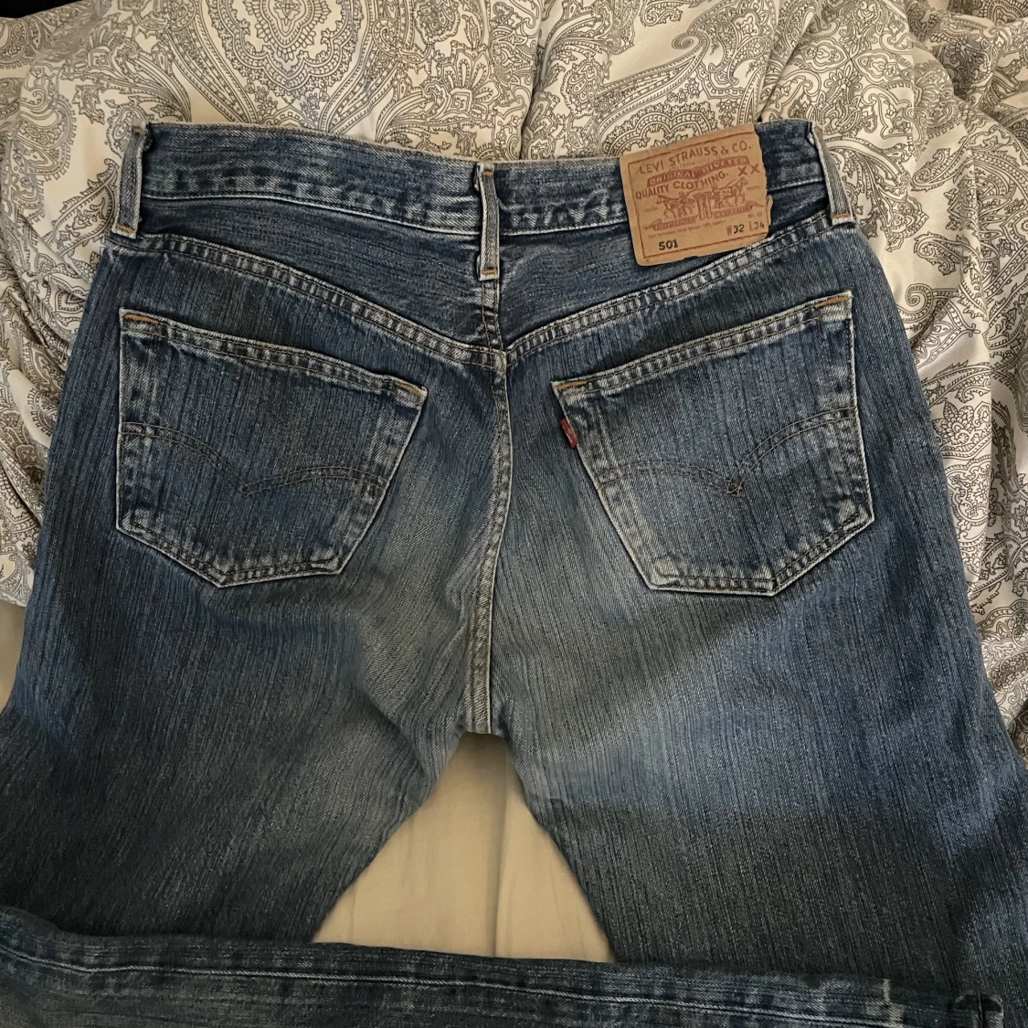Levis 501 jeans