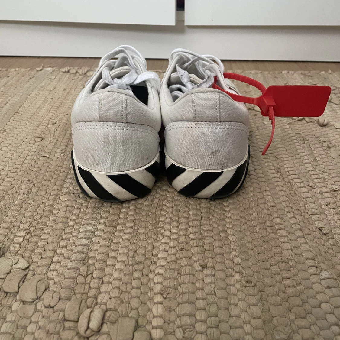 Off white sneakers - 91
