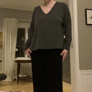 Tröja - Grå tröja💕 säljer för den ej kommer till användning 