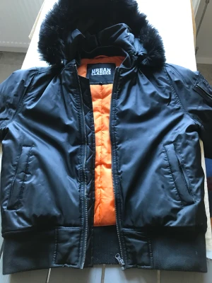 Vinter jacka  - Vitter värm och mjuk 