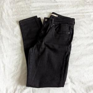 Levi's high rise skinny jeans 27 - Levi's black high rise skinny jeans in size 27x28. Quite good condition.