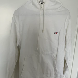 HOV1 Hoodie - Hov1 Kärleksbrev hoodie💌 denna går inte längre att få tag på och köptes för ett par år sedan! Nypris: 600kr. Köparen står för frakt