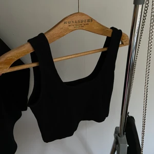 svart topp - fint svart linne från Zalando❤️‍🔥