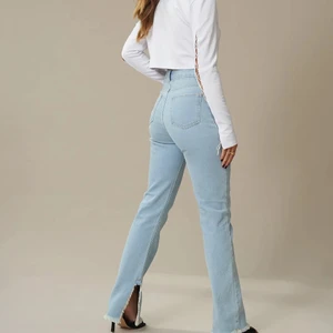 Jeans NA-KD x Hanna Schönberg - Jeans i storlek 34, kollektionen finns ej kvar längre