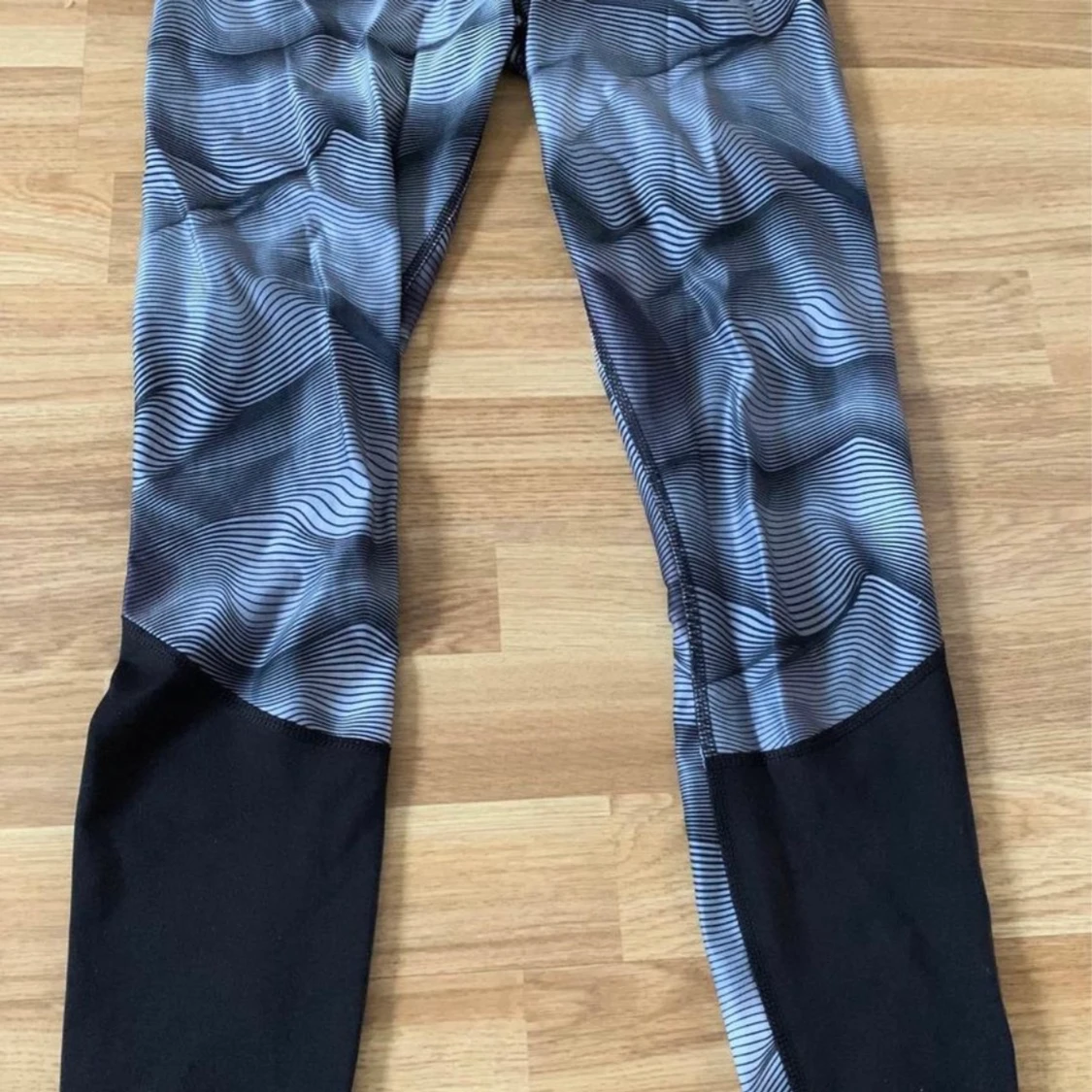 Puma träningstights i storlek XS/34