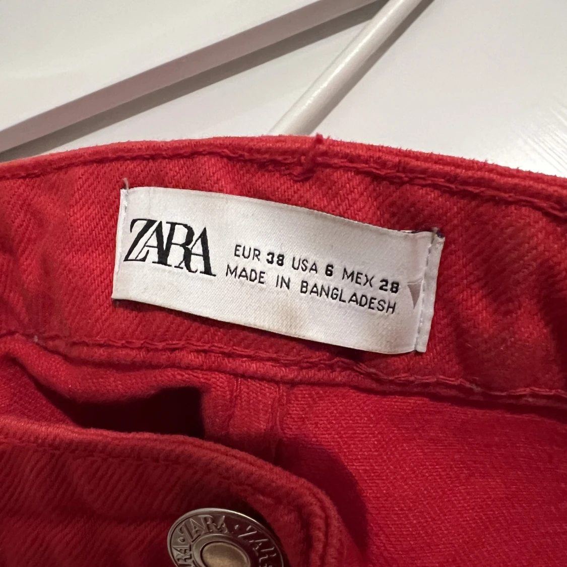 Röda trendiga jeans - 90