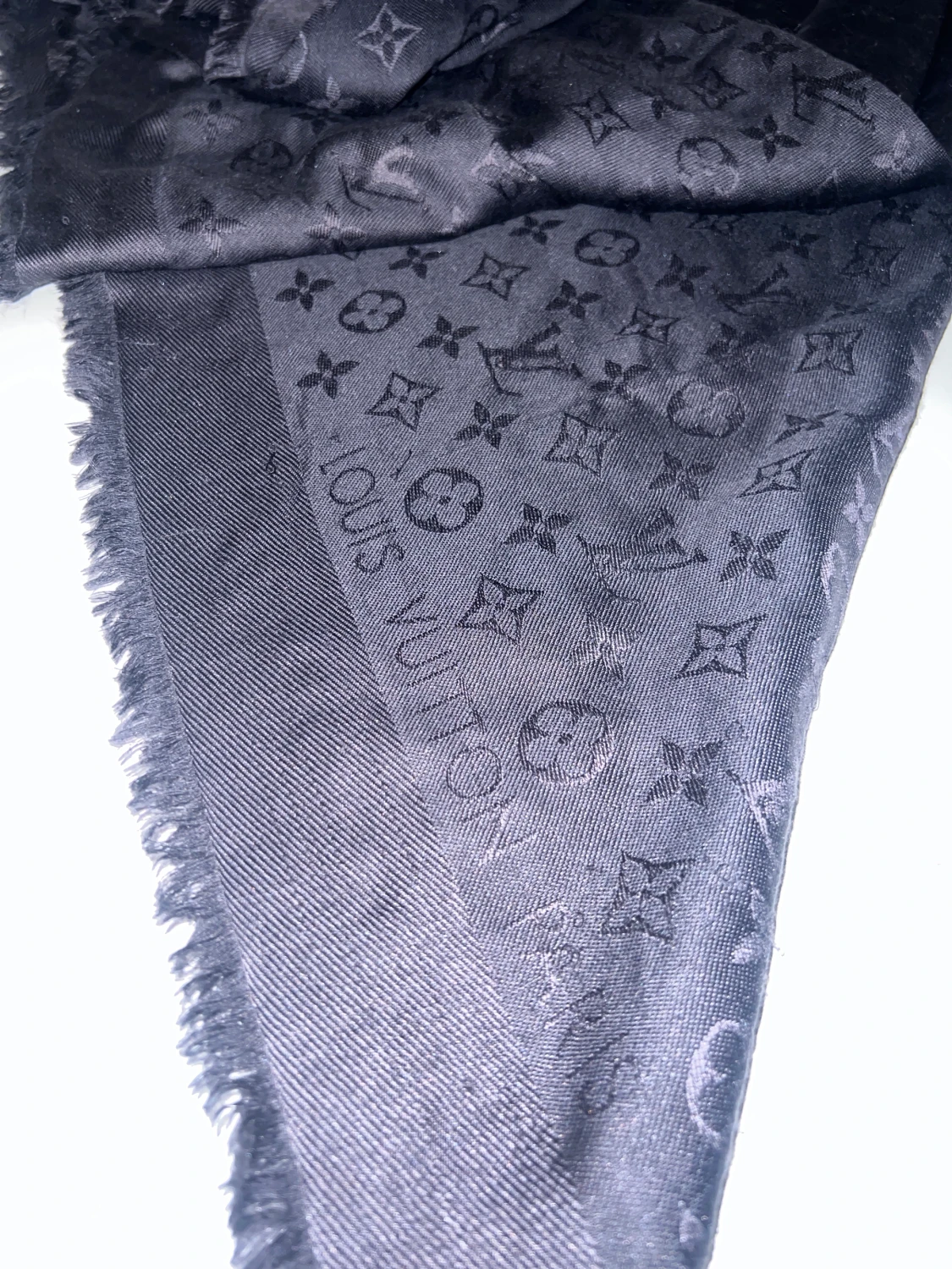 Louis Vuitton Scarf Châle Monogram