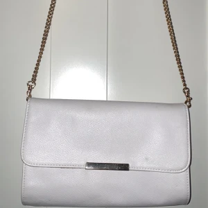 Vit väska  - Vit väska från hm