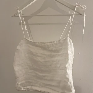 Linne - Vitt linne från H&M i storlek L Liten i storleken Endast testad