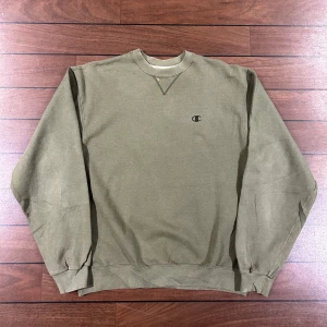 Vintage Champion Sweatshirt  - Snygg vintage sweatshirt i storlek L! Bara att skriva om du undrar över något🙏