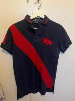 Vintage Ralph Lauren Piké - En vintage Ralph Lauren piké tröja i storlek S