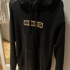 Nike hoodie S - Fint skick  Bra i storleken 