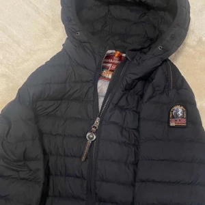 Irene parajumper  - Irene para jumper fof bra skick storlek M passar även till s.