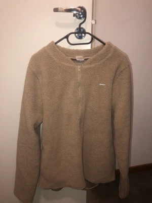 Amin Teddy jacka  - Liten i storlek mer som en M 