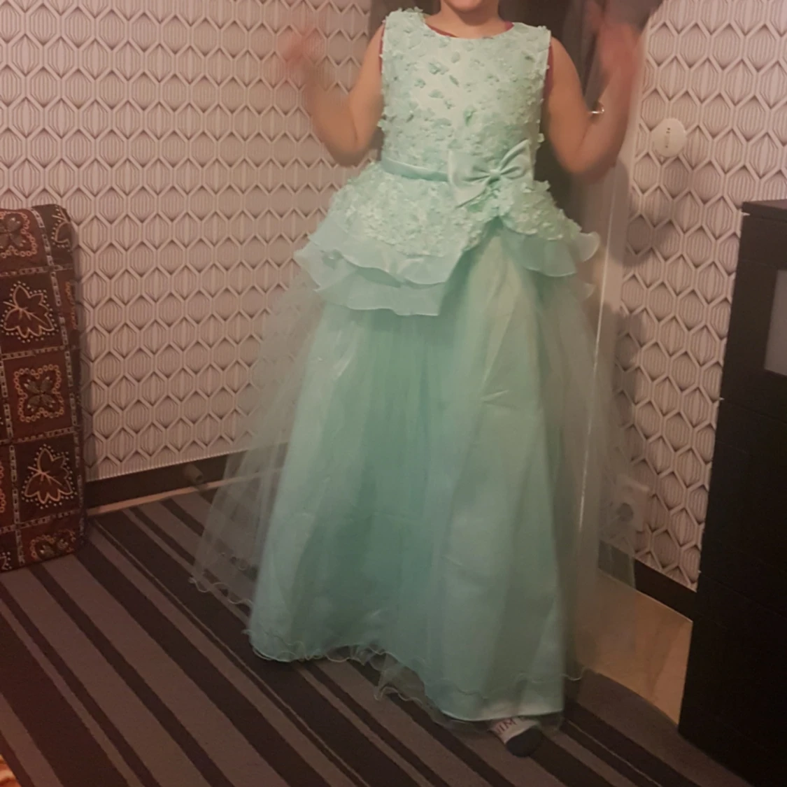 Flera klänningar till salu  - 90