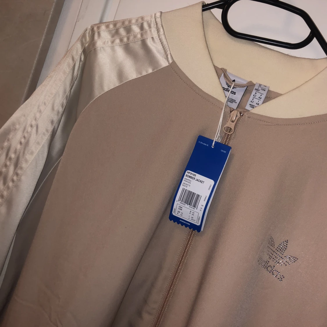 Adidas jacka helt ny !!  - 90