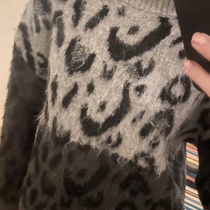 Stickad tröja - Stickad tröja från mango