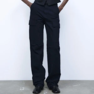 Cargo byxor - Säljer dessa cargo byxor från Zara, aldrig använda bara testade 