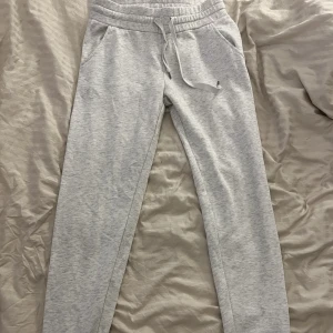 Mjukisbyxor  - Mjukisbyxor från new yorker, ganska använda 