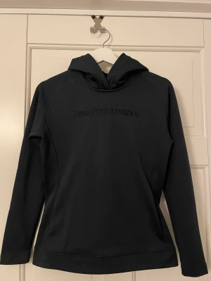 Peak performance Hoodie - Peak hoodie i nyskick Priset är förhandlingsbart vid smidig affär😊