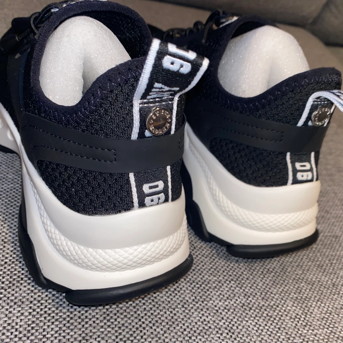  Steve Madden sneakers  - 24