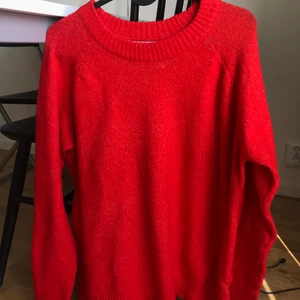 Stickad tröja  - Stickad tröja från lager 157. Använd några gånger, lite oversized. 