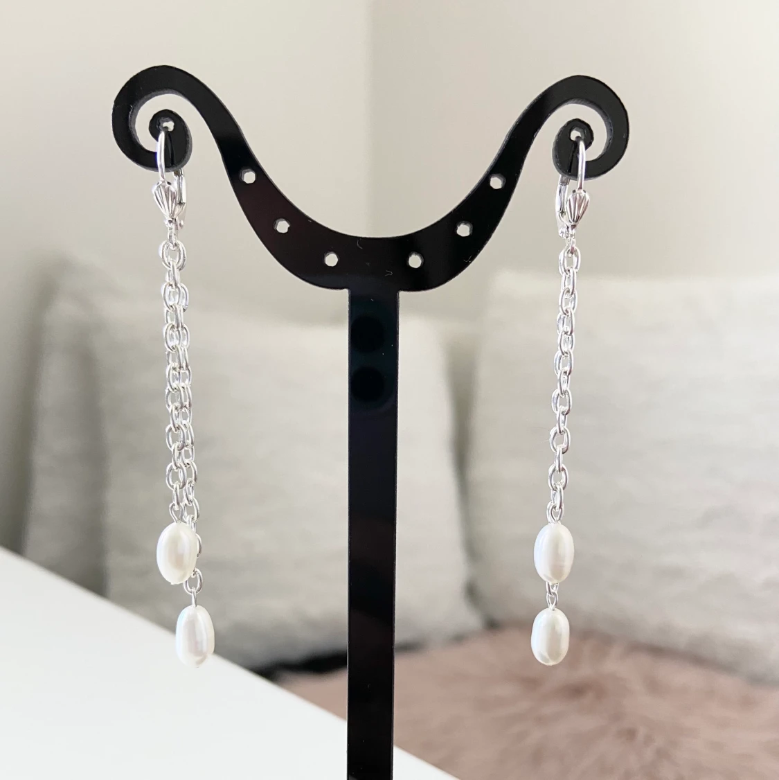 Örhängen med äkta pärlor 