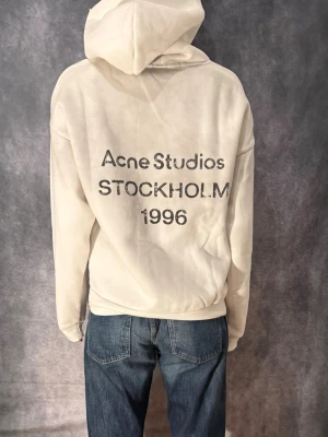 Acne studios hoodie (vit/M) - Great condition, used once. Same day shipping.  Comes with the original bag that it came with. Relaxed/ baggy fit. 100% cotton.