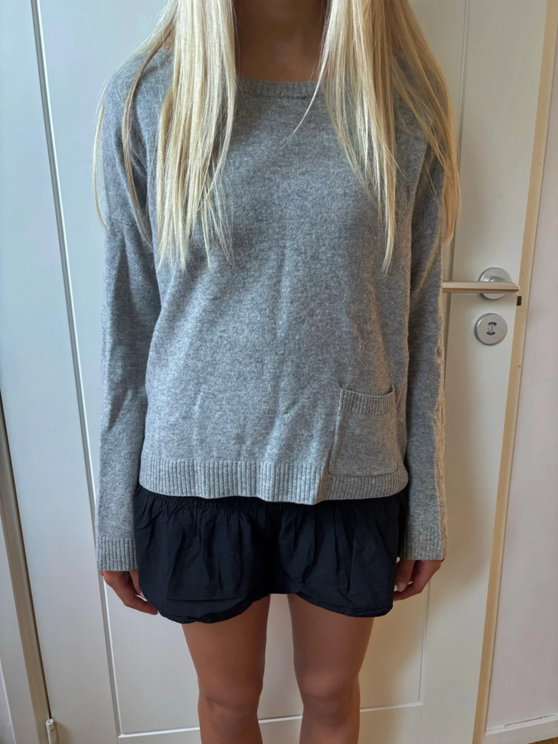 Stickad kaschmir och ulltröja