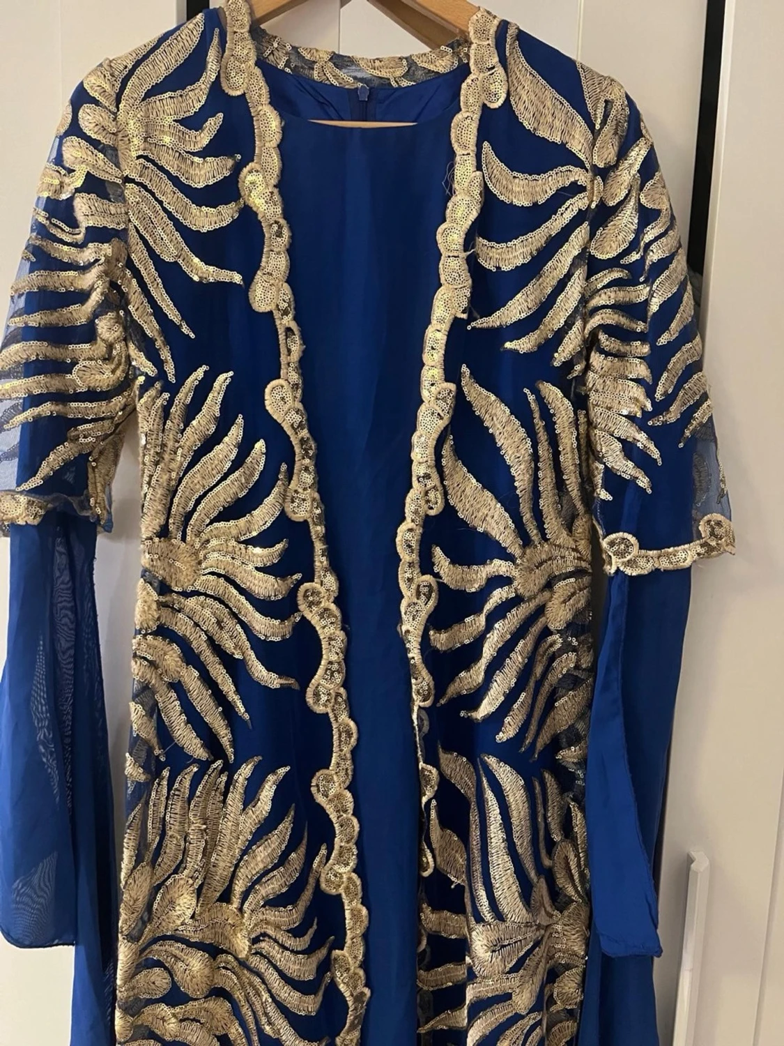 Kurdisk newroz kaftan klänning