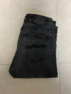 Nudie jeans - Tja, säljer nu dessa feta Nudie jeans. Jeansen är i storlek ”30/32” och vid frågor och funderingar är det bara att höra av sig!
