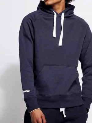 Navy hoodie från Russemerch unisex - Knappast använd , jättefint skick! Funkar för både tjejer o killar ❤️köptes för 500kr från deras hemsida 