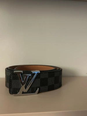 Lvbälte - Helt nytt märkes bälte inga skador 