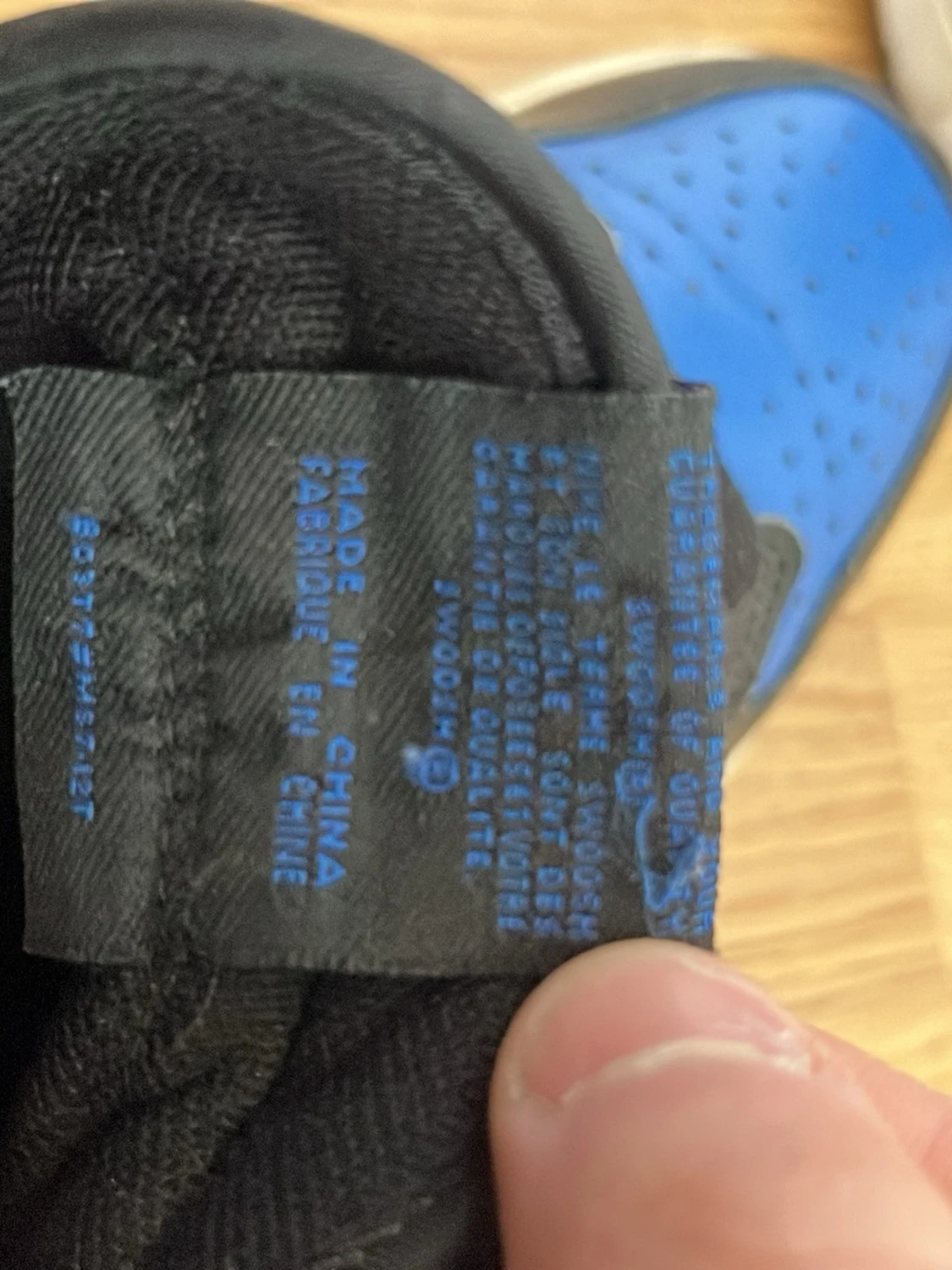 Air Jordan 1 Retro High OG Royal Blue - 4